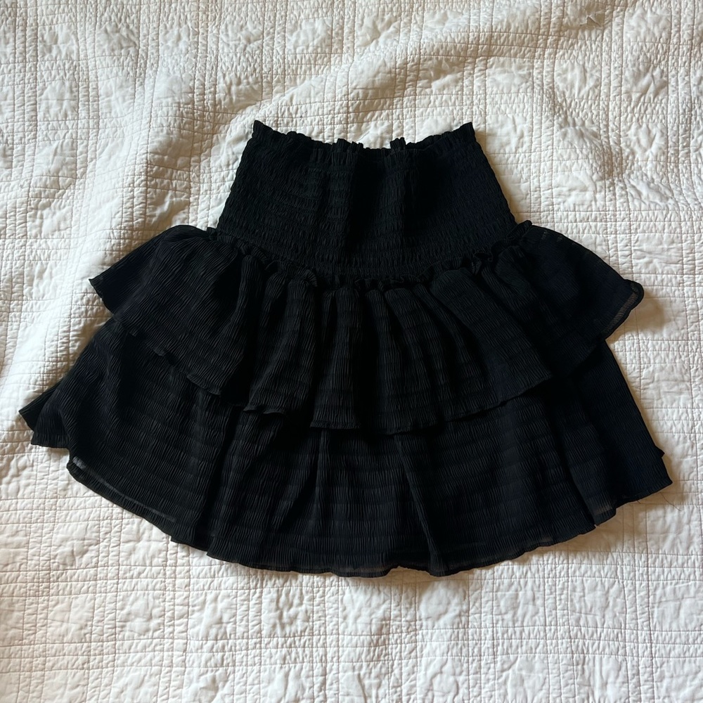 Black two tiered ruffle skirt similar to do+be.